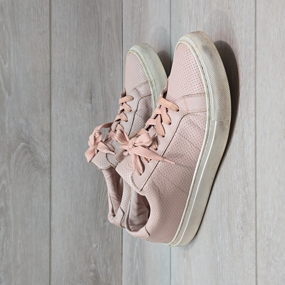 GREATS Brooklyn Women Leather Sneakers shoes sz 8.5 - Picture 1 of 15